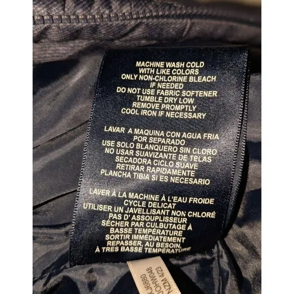 Tommy Hilfiger Womens Medium Quilted Jacket Gold Snap Buttons Zipper Gray - Picture 6 of 16